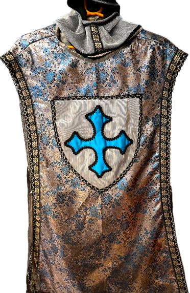 Création Chevalier argenté avec casque en tissu maille Gr. L