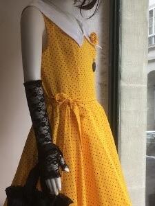 Robe 1950 Jaune forme assiette Gr. 40