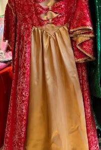 Création Moyen âge robe rouge et or avec châle en dentelle et sac Gr. 40