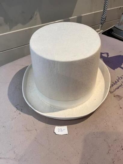 Chapeau 3