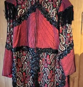 Le Mandarin Ensemble en paillettes noir et rouge Gr. L