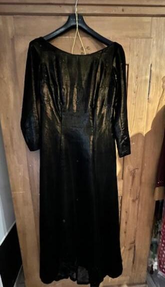18ème Gr. 38 Robe en velours