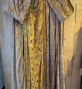 Mme Caramel Gr. L robe caramel gr Chapeau