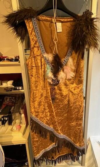 Indienne sexy Gr. M velours et plume