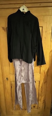 Pékin Blouse noir pantalon large a la taille pour serrer avec une ceinture Gr. M