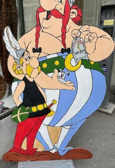 Affiche Obelix et Asterix avec le pied