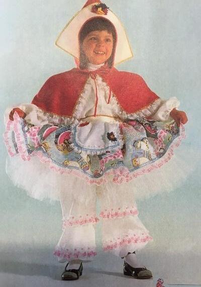 Chaperon rouge overalle jupe cape et chapeau 2 ans