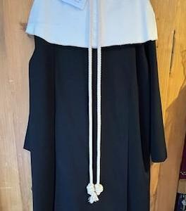 Sœur Clarissa Robe ceinture collerette cagoule voile noir Gr. L