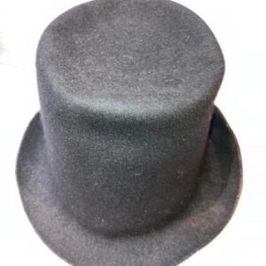 Chapeaux