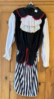 Femme Pirate Jupe courte blouse a manches longues blanches et jabot Gr. L