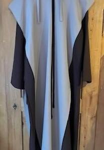 Moine Tunique brun cape chasuble capuchon