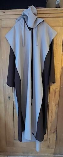 Moine Tunique brun cape chasuble capuchon