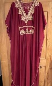 Tunisie Robe longue bordeaux Gr. L