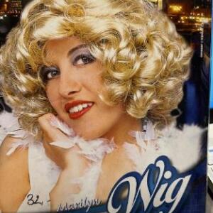 Perruque blonde