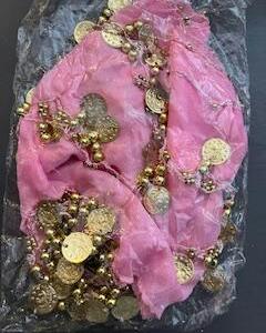 Foulard rose de pièces pour la danse du ventre