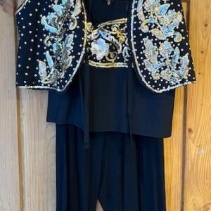 Tunisie Gr. 38 Top pantalon et gilet en paillette