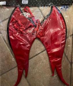 Ailes rouge laquées