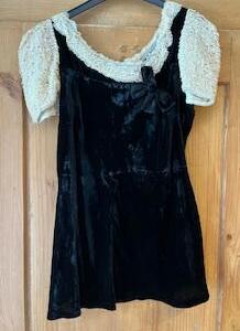 Petite  robe noir en velours 1920 Gr. XS