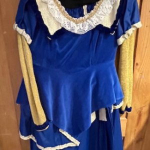 Berthe 1870 Gr, 40 jupe à faux derrière blouse chapeau idem