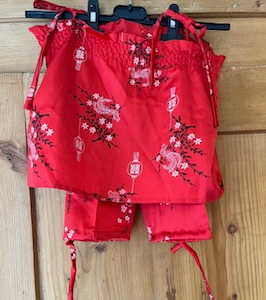 1 an Ensemble asiatique top et shorts