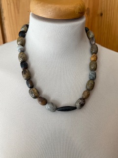 Collier Jaspe brun Brèche