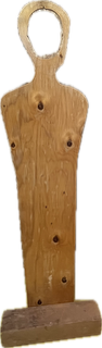 Mannequin en bois avec pied
